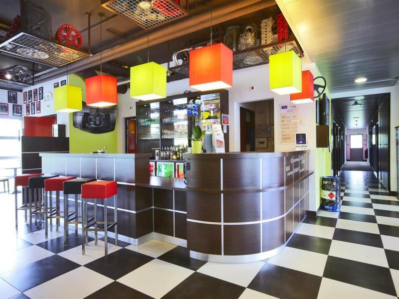 Enzo Hotels Metz Sud Augny By Kyriad Direct Екстер'єр фото